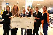 Scheckübergabe C+A Stuttgart